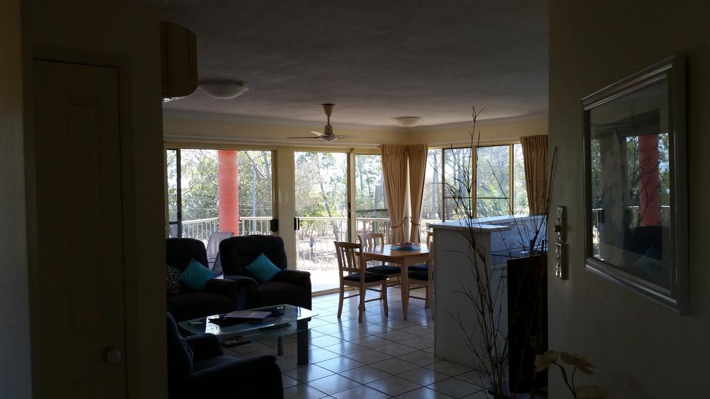 Alexander Beachfront Apartments Hervey Bay Ngoại thất bức ảnh