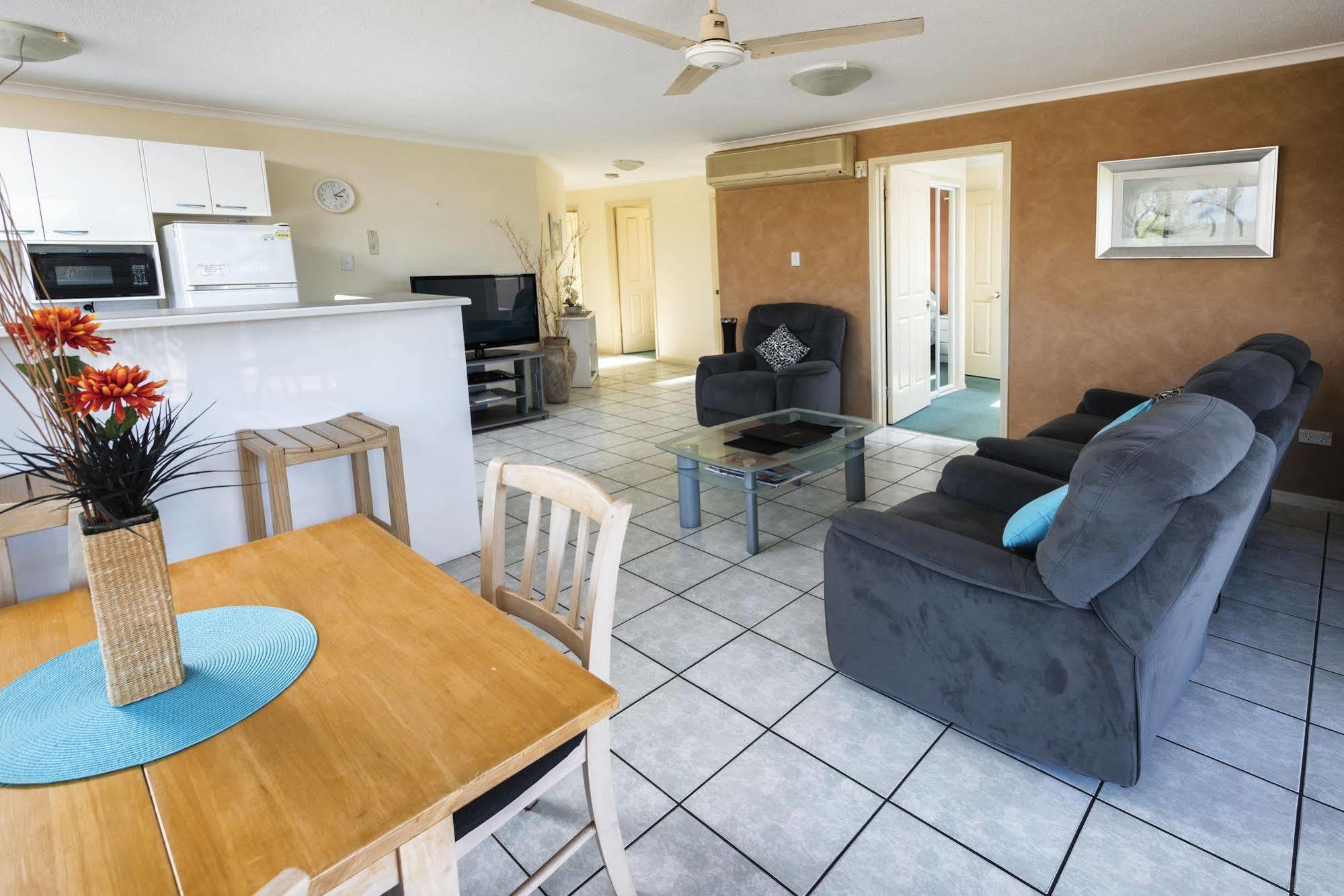 Alexander Beachfront Apartments Hervey Bay Ngoại thất bức ảnh