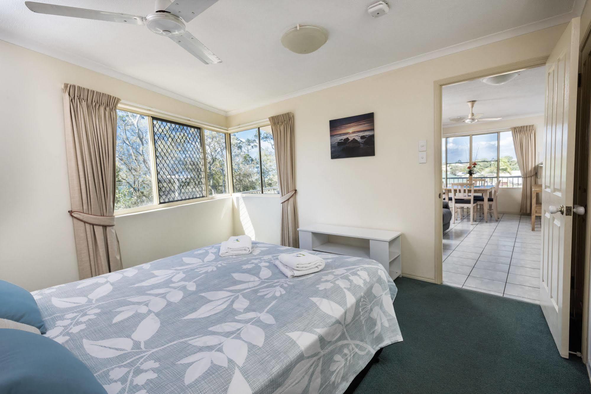 Alexander Beachfront Apartments Hervey Bay Ngoại thất bức ảnh