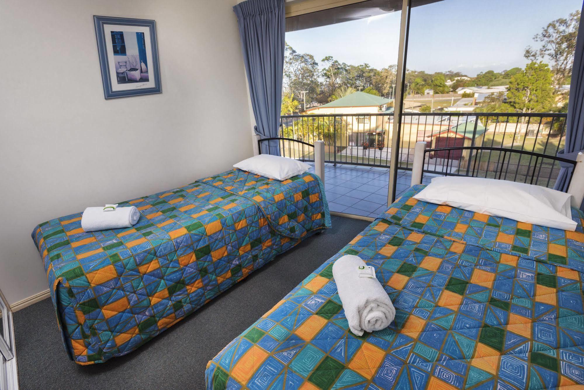 Alexander Beachfront Apartments Hervey Bay Ngoại thất bức ảnh