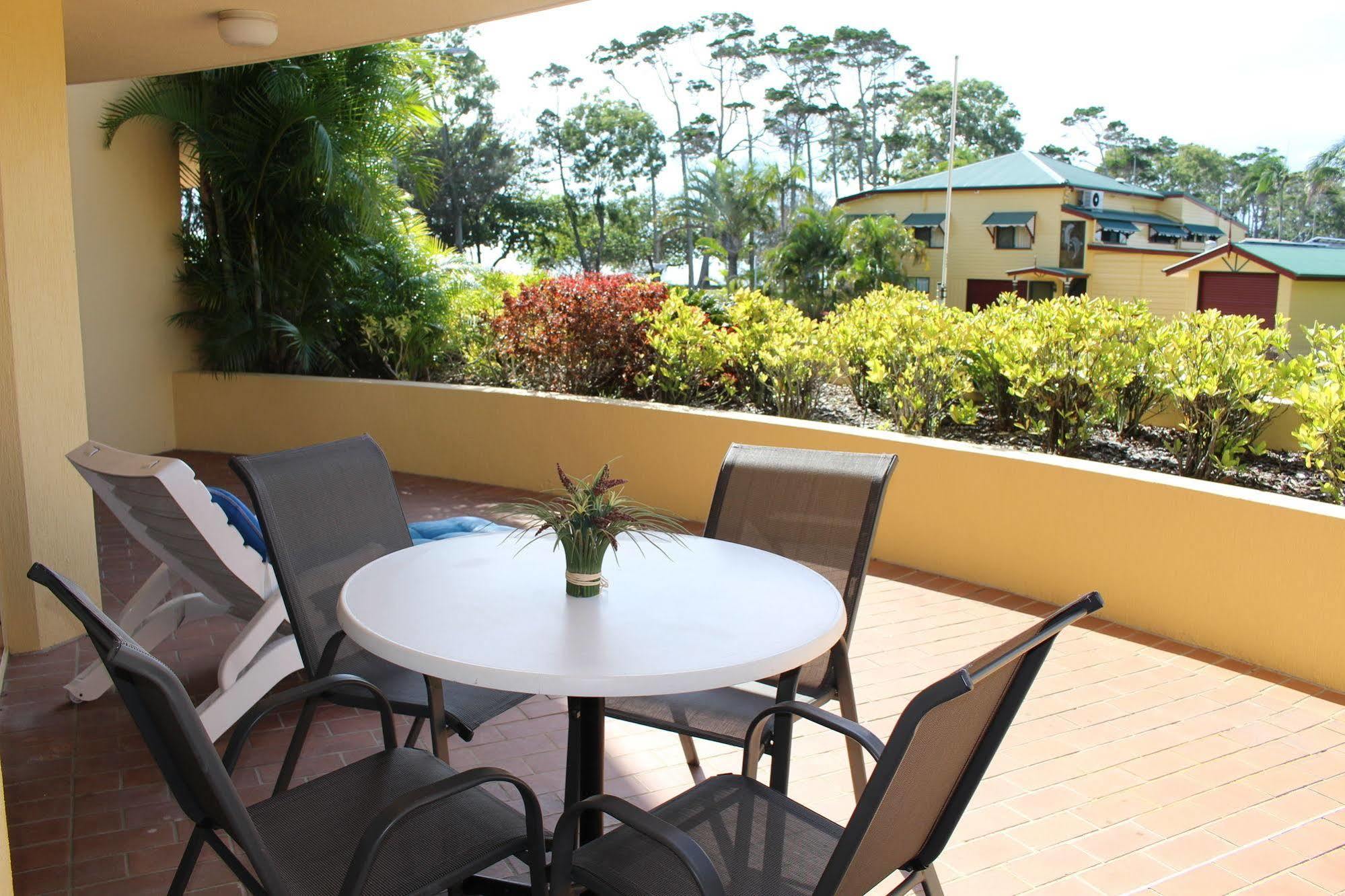 Alexander Beachfront Apartments Hervey Bay Ngoại thất bức ảnh
