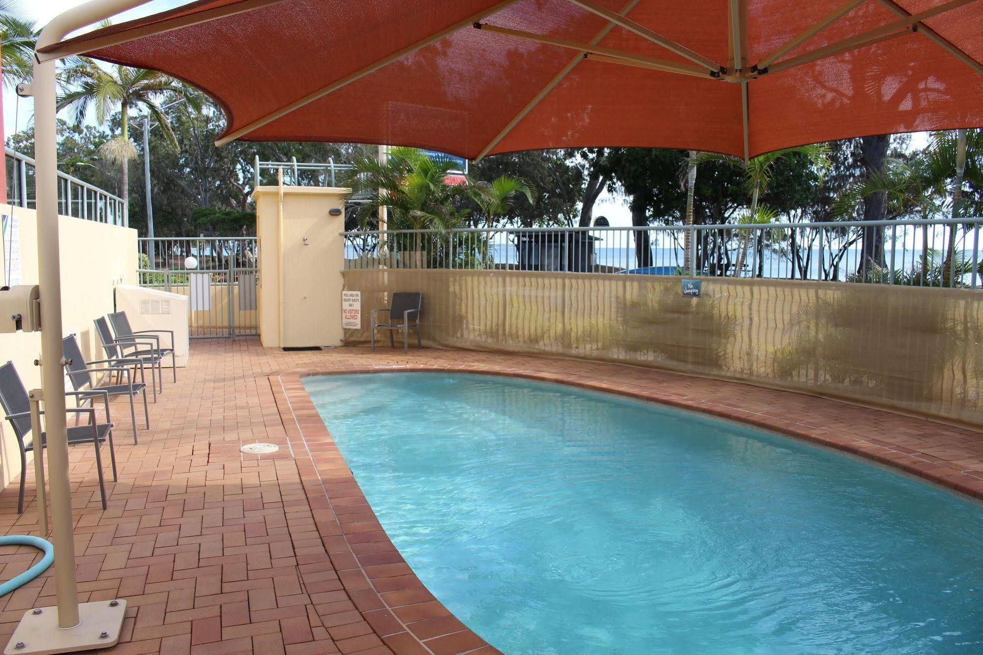Alexander Beachfront Apartments Hervey Bay Ngoại thất bức ảnh
