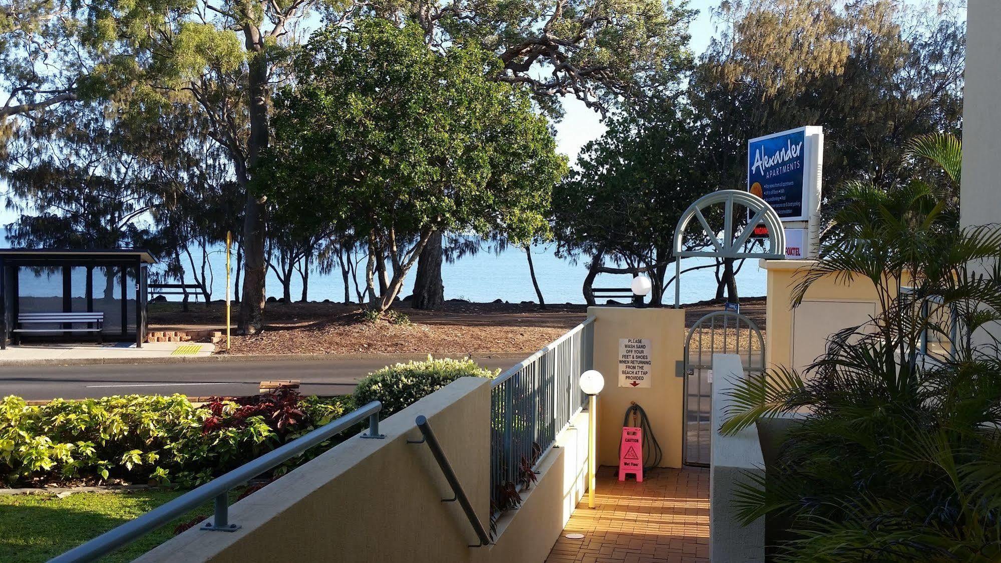 Alexander Beachfront Apartments Hervey Bay Ngoại thất bức ảnh