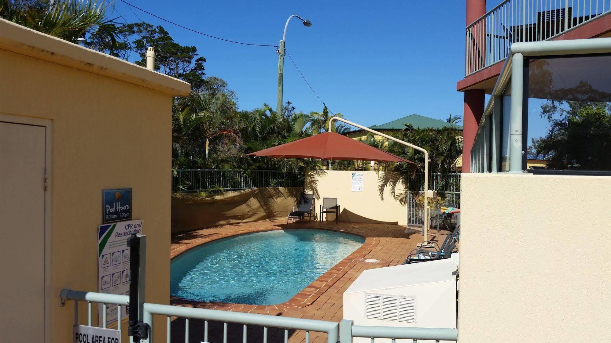 Alexander Beachfront Apartments Hervey Bay Ngoại thất bức ảnh