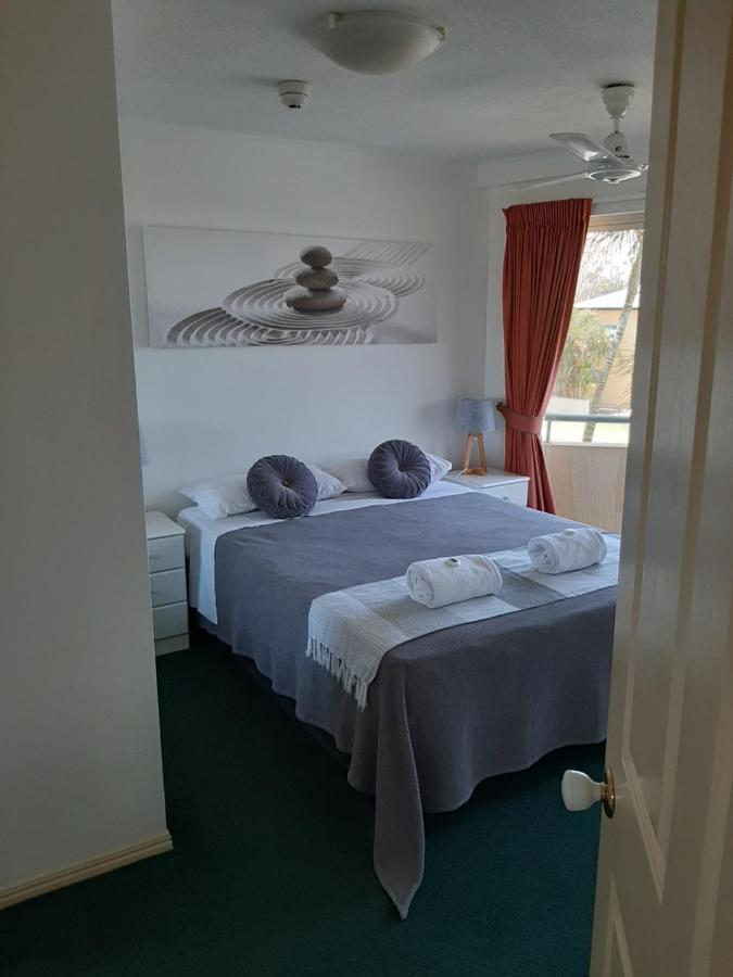 Alexander Beachfront Apartments Hervey Bay Ngoại thất bức ảnh