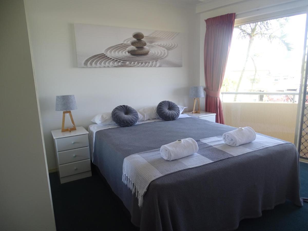 Alexander Beachfront Apartments Hervey Bay Ngoại thất bức ảnh