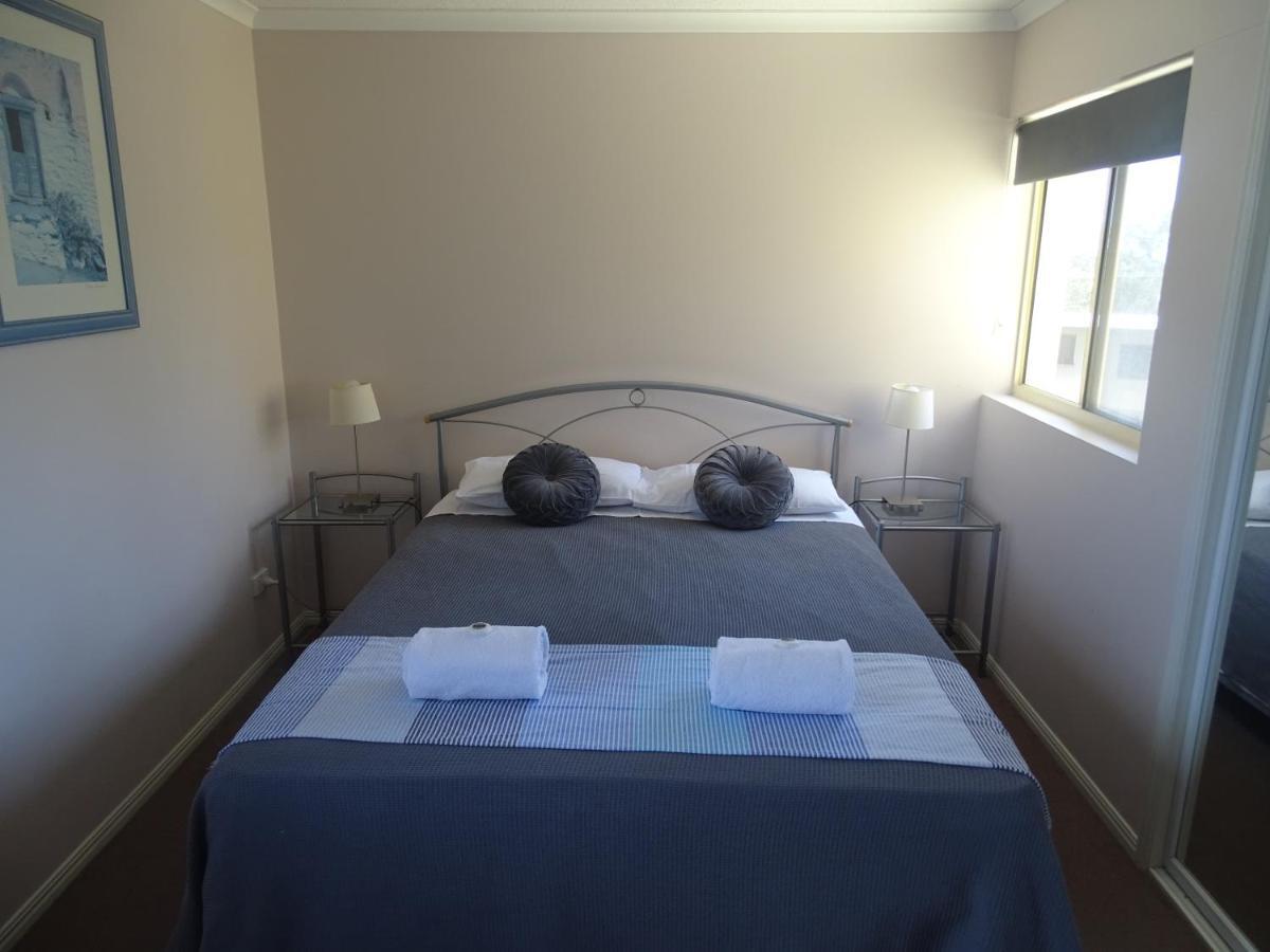 Alexander Beachfront Apartments Hervey Bay Ngoại thất bức ảnh