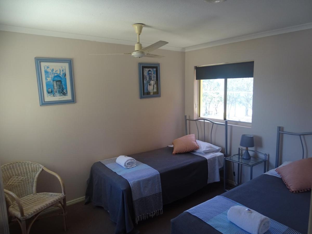 Alexander Beachfront Apartments Hervey Bay Ngoại thất bức ảnh
